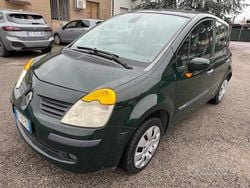 Verde Usata 2005 Renault Modus Luxe Monovolume | 1250 € (Buon prezzo)
