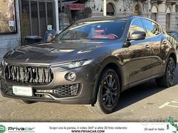Grigio Usata 2019 Maserati Levante SUV | 31.000 € (Super prezzo)