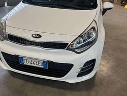 Other Usata 2016 Kia Rio Tre volumi | 6099 € (Ottimo prezzo)