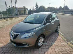 Grigio Usata 2014 Lancia Ypsilon Due volumi | 6700 € (Buon prezzo)