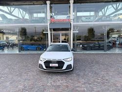 Bianco Usata 2024 Audi A1 Business Tre volumi | 25.300 € (Buon prezzo)