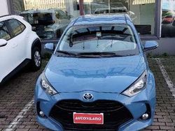 Blu Usata 2020 Toyota Yaris Hybrid Active Tre volumi | 17.000 € (Buon prezzo)