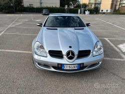 Argento Usata 2005 Mercedes SLK200 Cabrio | 8900 € (Super prezzo)
