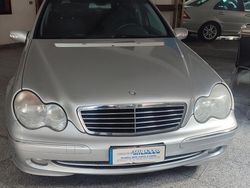 Argento Usata 2003 Mercedes C200 Avantgarde Tre volumi | 2600 € (Ottimo prezzo)