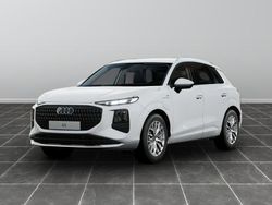 Bianco Nuova 2025 Audi Q3 Business SUV | 51.982 € (Cara)