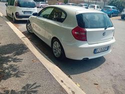 Usata 2011 BMW 118 Coupé Coupé | 2800 € (Buon prezzo)