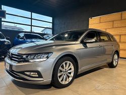 Grigio Usata 2022 VW Passat Station wagon | 16.990 € (Super prezzo)