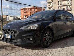 Usata 2022 Ford Focus ST-Line Tre volumi | 15.900 € (Buon prezzo)