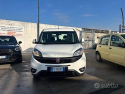 Bianco Usata 2018 Fiat Doblò Lounge Monovolume | 6899 € (Molto cara)