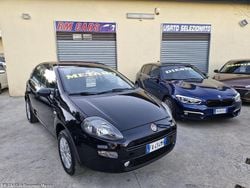 Nero Usata 2015 Fiat Punto Lounge Tre volumi | 4800 € (Ottimo prezzo)