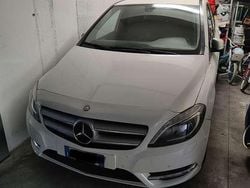 Bianco Usata 2013 Mercedes B180 Premium Monovolume | 8000 € (Buon prezzo)