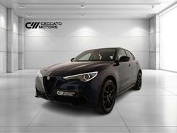 Blu Usata 2018 Alfa Romeo Stelvio Super SUV | 23.800 € (Buon prezzo)