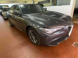 Nero Usata 2020 Alfa Romeo Giulia Business Tre volumi | 17.900 € (Ottimo prezzo)