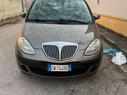 Grigio Usata 2004 Lancia Musa Monovolume | 2000 €