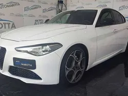 Bianco Usata 2018 Alfa Romeo Giulia Super Tre volumi | 18.900 € (Buon prezzo)