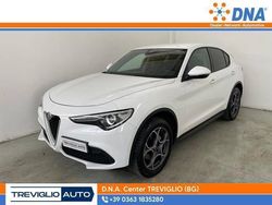Bianco / pastello Usata 2020 Alfa Romeo Stelvio Tech Edition SUV | 33.950 € (Buon prezzo)