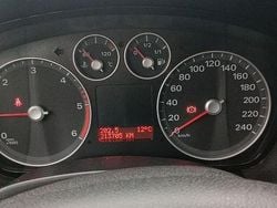 Grigio Usata 2007 Ford Focus Station wagon | 1999 € (Buon prezzo)