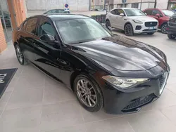 Nero Usata 2018 Alfa Romeo Giulia Tech Edition Tre volumi | 17.500 € (Buon prezzo)