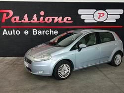 Grigio Usata 2005 Fiat Grande Punto Due volumi | 3590 € (Buon prezzo)