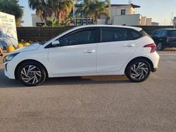 Bianco Usata 2024 Hyundai i20 Tre volumi | 17.500 € (Buon prezzo)
