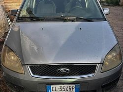 Grigio Usata 2004 Ford Focus Tre volumi | 1500 €