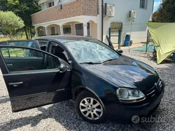 Usata 2006 VW Golf V Due volumi | 3500 € (Buon prezzo)