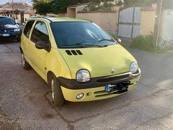 Usata 2000 Renault Twingo Due volumi | 1500 € (Molto cara)
