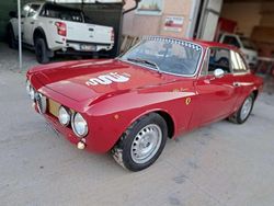 Rosso Usata 1968 Alfa Romeo 1750 Tre volumi | 60.000 €
