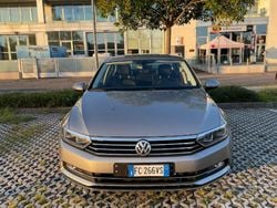 Grigio Usata 2016 VW Passat Business Tre volumi | 14.500 € (Molto cara)