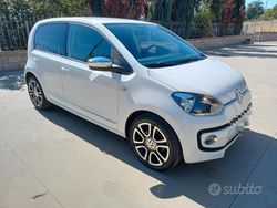 Bianco Usata 2014 VW up! Due volumi | 7750 € (Cara)