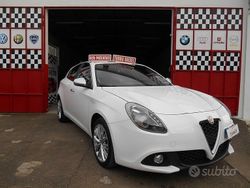Bianco Usata 2016 Alfa Romeo Giulietta Super Tre volumi | 9500 € (Buon prezzo)