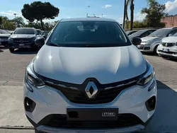 Beige Usata 2020 Renault Captur Business SUV | 14.900 € (Buon prezzo)