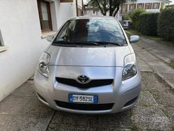 Grigio Usata 2009 Toyota Yaris Due volumi | 6000 €