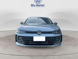 Dolomite silver metallizzato Nuova 2025 VW Passat Business Station wagon | 44.900 € (Buon prezzo)