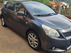 Grigio Usata 2012 Toyota Verso Monovolume | 6800 €