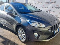 Grigio Usata 2018 Ford Fiesta Titanium Tre volumi | 9200 € (Buon prezzo)
