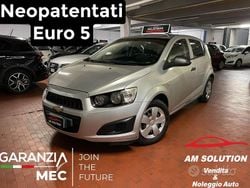 Argento Usata 2013 Chevrolet Aveo Tre volumi | 2950 € (Ottimo prezzo)