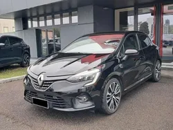Nero Usata 2020 Renault Clio V Initiale Paris Tre volumi | 18.500 € (Molto cara)
