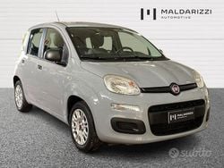 Grigio Usata 2022 Fiat Panda S Tre volumi | 10.400 € (Buon prezzo)