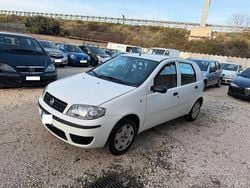 Bianco Usata 2006 Fiat Punto Dynamic Tre volumi | 1999 € (Buon prezzo)