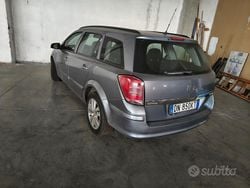 Usata 2007 Opel Astra Station wagon | 2500 € (Buon prezzo)