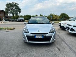 Grigio Usata 2010 Renault Clio II Dynamique Tre volumi | 3700 € (Buon prezzo)