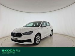 Bianco magnolia Usata 2022 Skoda Fabia Ambition Due volumi | 12.900 € (Buon prezzo)