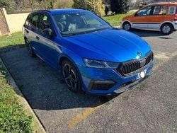 Blu/azzurro Usata 2021 Skoda Octavia RS Station wagon | 25.999 € (Buon prezzo)