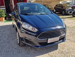 Bianco Usata 2015 Ford Fiesta Titanium Tre volumi | 5900 € (Buon prezzo)