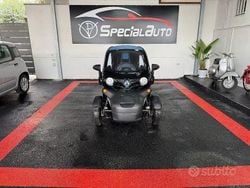 Nero Usata 2024 Renault Twizy Due volumi | 4700 € (Buon prezzo)
