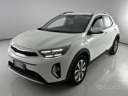 Bianco Usata 2025 Kia Stonic Style SUV | 16.400 € (Buon prezzo)