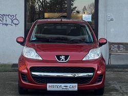 Arancione Usata 2009 Peugeot 107 Due volumi | 3980 € (Buon prezzo)