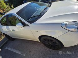 Usata 2011 Alfa Romeo Giulietta Due volumi | 5500 € (Buon prezzo)