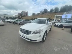 Usata 2017 Volvo XC60 Business Edition SUV | 16.900 € (Cara)
